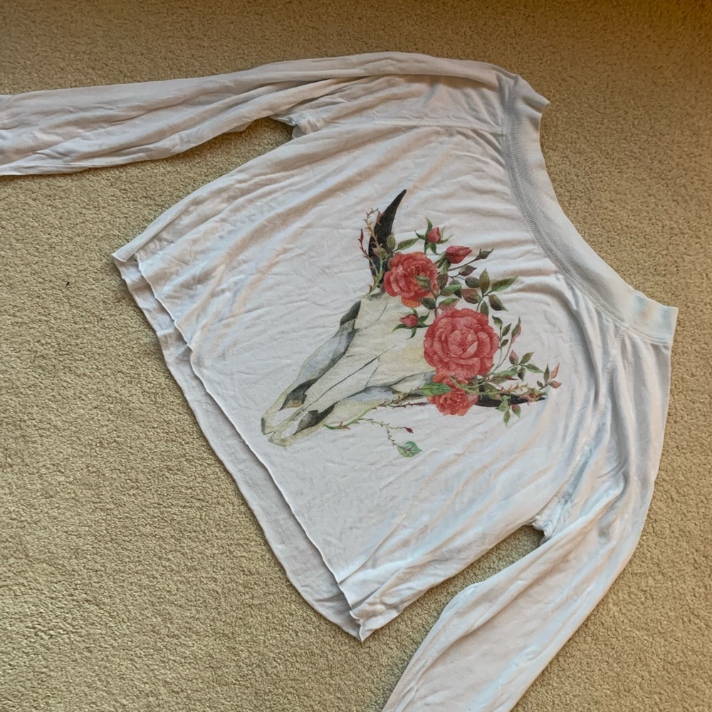 Bull horn & flower cropped long-sleeve shirt